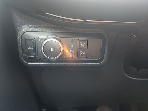 Used 2025 Ford Explorer ST image 24