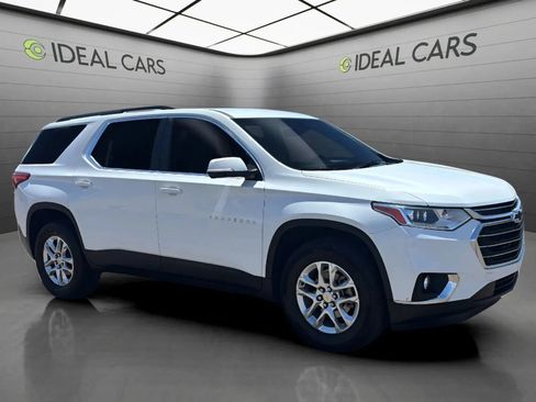 Used 2020 Chevrolet Traverse LT FWD image 3