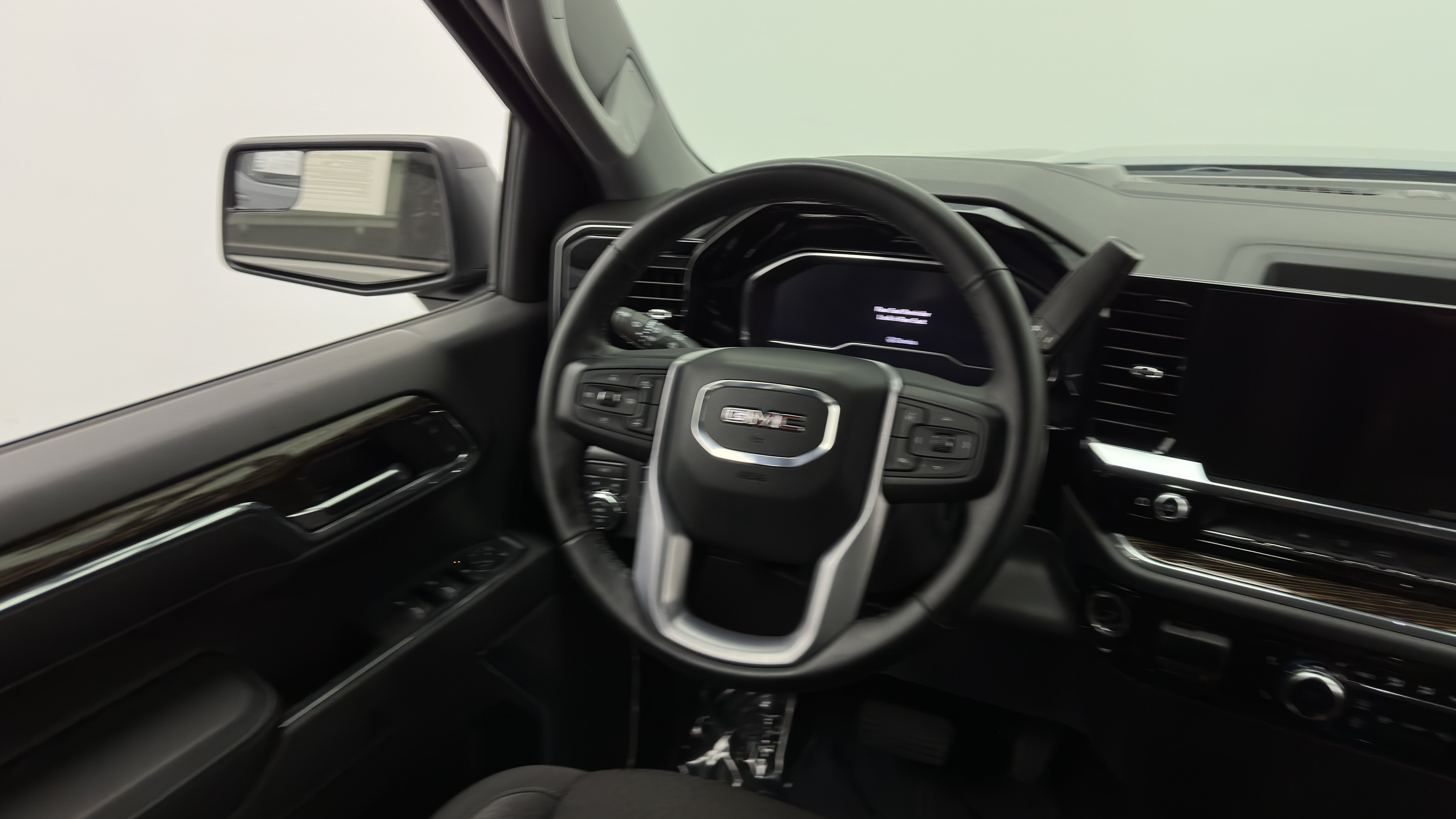 Used 2024 GMC Sierra 1500 Elevation AWD/4WD image 30