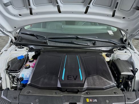 Used 2024 Hyundai Ioniq 5 SEL RWD image 34