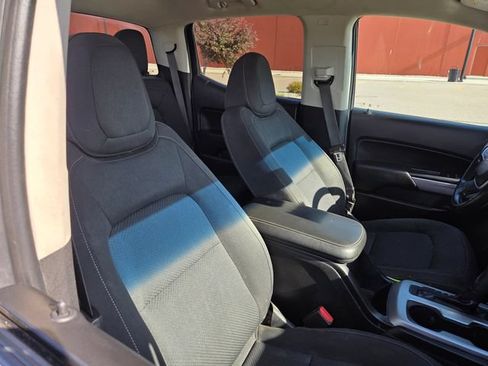 Used 2018 Chevrolet Colorado LT AWD/4WD image 32