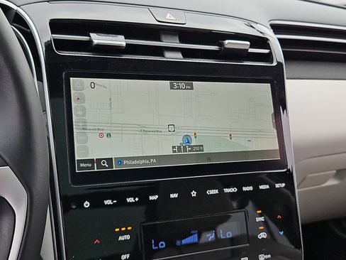 Certified 2023 Hyundai Tucson Limited AWD/4WD image 18