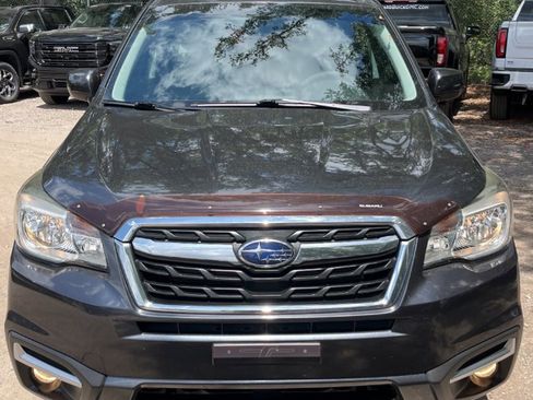 Used 2017 Subaru Forester 2.5i Limited w/ Popular Package #2 AWD/4WD image 2