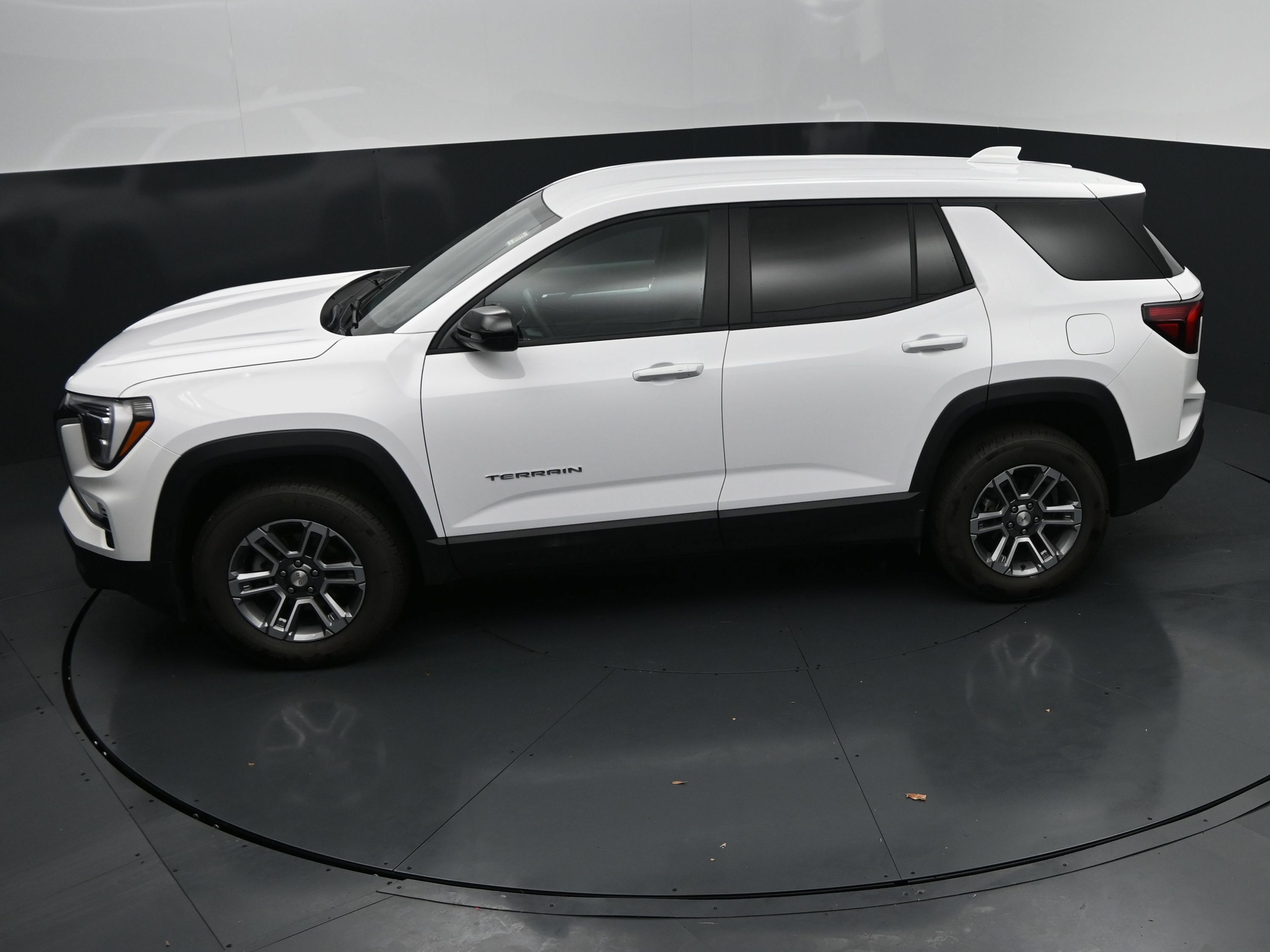 Used 2026 GMC Terrain Elevation FWD image 28
