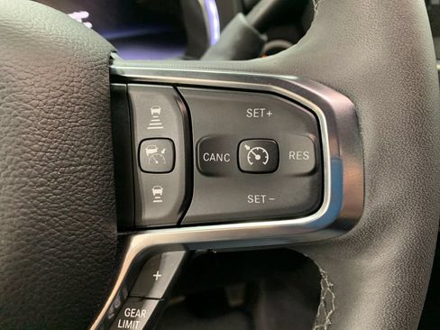 Used 2026 RAM 2500 Laramie AWD/4WD image 13