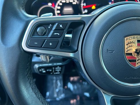 Used 2019 Porsche Cayenne image 18