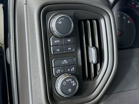 Used 2023 Chevrolet Silverado 1500 Custom Trail Boss image 10