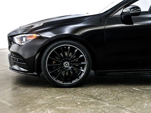 Used 2023 Mercedes-Benz CLA 250 image 11