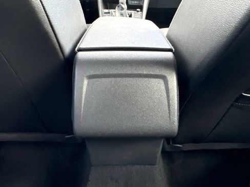 Used 2024 Volkswagen Jetta SE FWD image 27