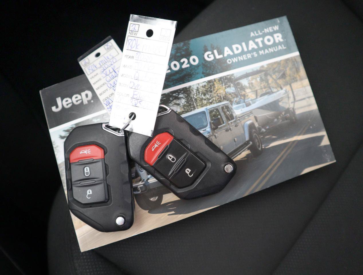 Used 2020 Jeep Gladiator Overland w/ Trailer Tow Package AWD/4WD image 28