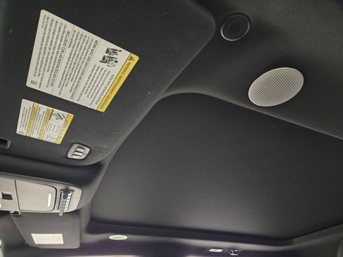 Certified 2023 Ford F150 Raptor w/ Raptor Carbon Fiber Package image 30