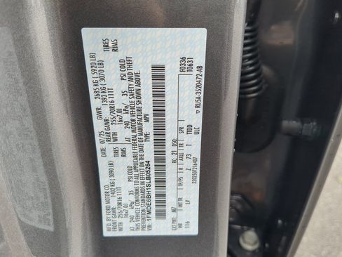 New 2025 Ford Bronco 4-Door image 25