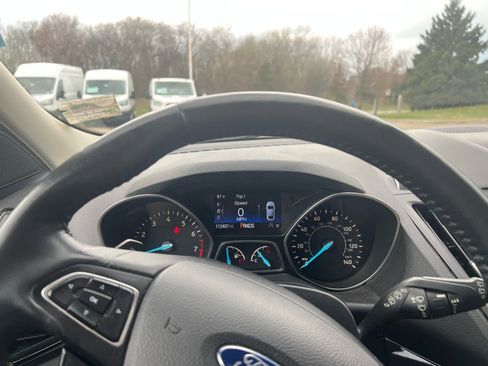 Used 2017 Ford Escape Titanium image 12