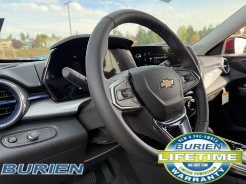 New 2026 Chevrolet Trax LT w/ Driver Confidence Package image 9