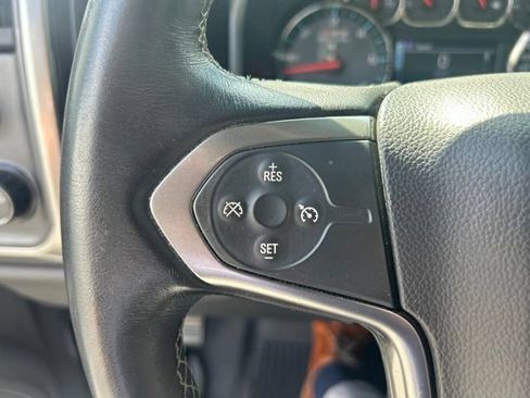 Used 2018 Chevrolet Silverado 1500 LT w/ Redline Edition AWD/4WD image 12