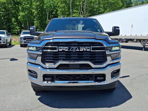 Used 2026 RAM 2500 Big Horn AWD/4WD image 2