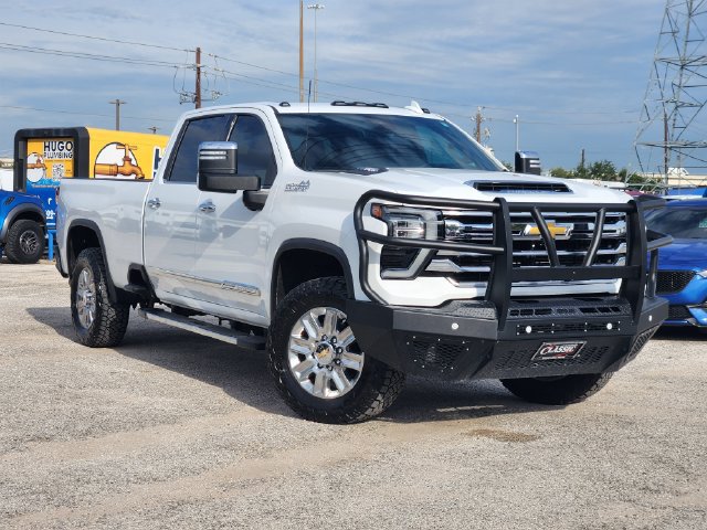 Used 2025 Chevrolet Silverado 3500 High Country w/ Technology Package AWD/4WD image 1