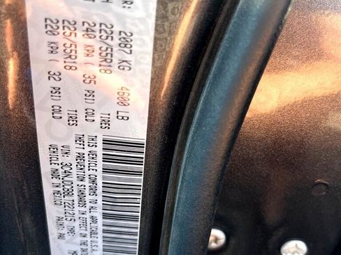 Used 2020 Jeep Compass Limited image 27