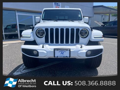 Used 2022 Jeep Gladiator Overland AWD/4WD image 8