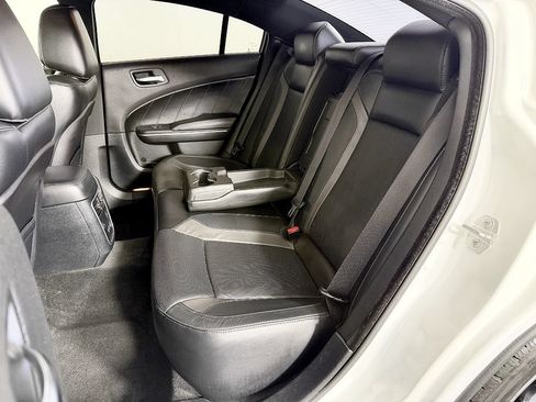 Used 2015 Dodge Charger R/T w/ Plus Group RWD image 38