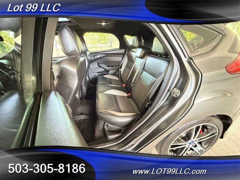 Used 2017 Ford Focus ST w/ Equipment Group 401A FWD image 48