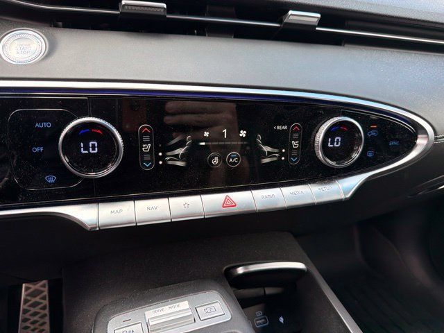 Used 2024 Genesis GV70 3.5T Sport AWD/4WD image 22