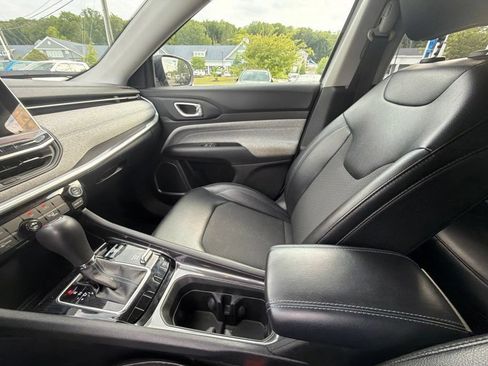 Used 2022 Jeep Compass Latitude AWD/4WD image 46