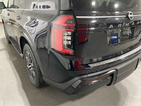 New 2025 Nissan Armada SL w/ Captain's Chari Seat Package AWD/4WD image 10