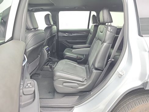 Used 2023 Jeep Grand Cherokee L Laredo AWD/4WD image 42