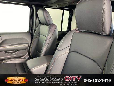 New 2026 Jeep Gladiator Sport image 10