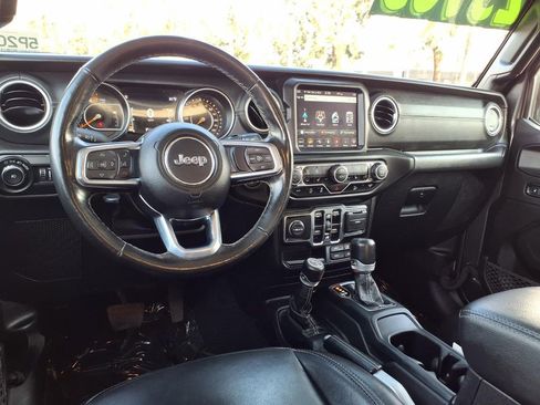 Used 2021 Jeep Wrangler Unlimited Sahara image 14