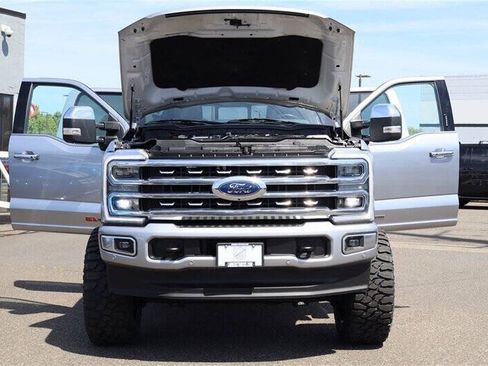 Used 2023 Ford F350 Platinum w/ FX4 Off-Road Package AWD/4WD image 43