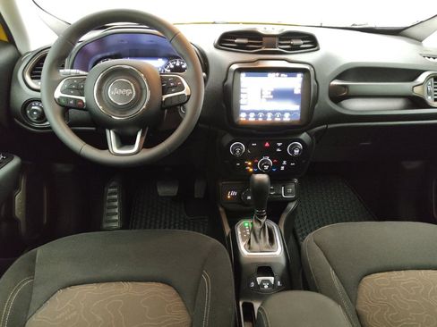 Used 2023 Jeep Renegade Latitude image 22