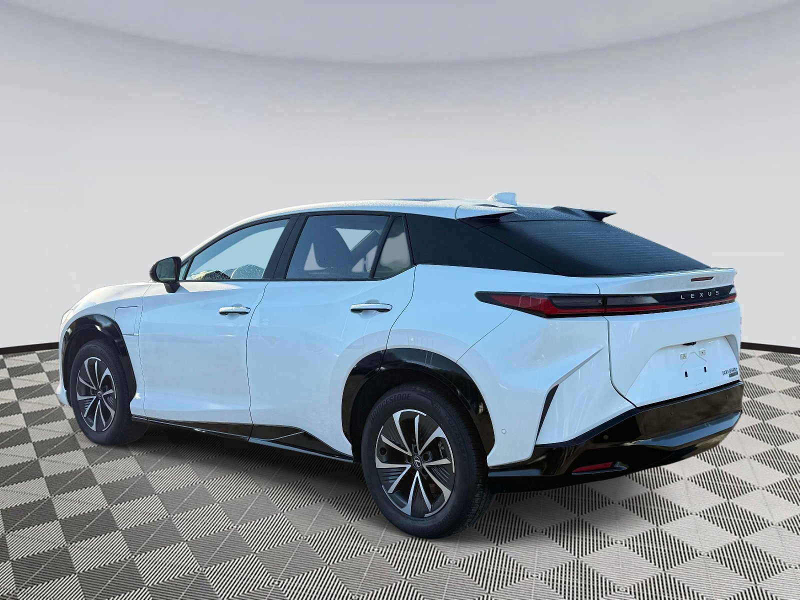 Used 2023 Lexus RZ 450e Premium w/ Technology Package AWD/4WD image 4