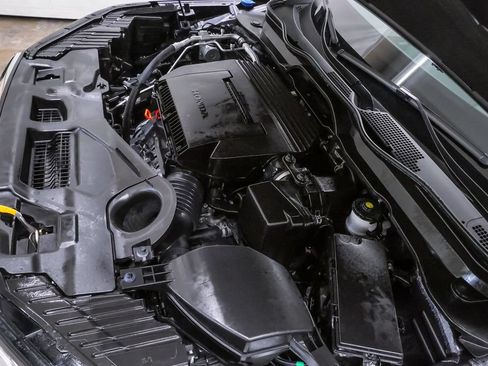Used 2024 Honda Pilot EX-L image 32