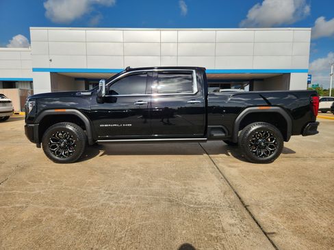 Used 2025 GMC Sierra 2500 Denali Ultimate w/ Max Trailering Package AWD/4WD image 5