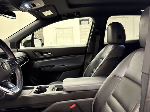 Used 2025 Honda Prologue Elite image 4