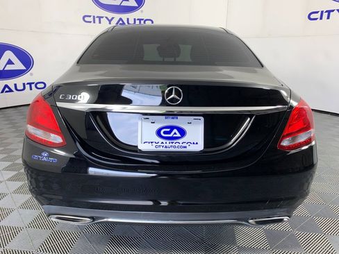 Used 2017 Mercedes-Benz C 300 Sedan image 4
