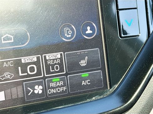 Used 2023 Subaru Ascent Onyx Edition image 19