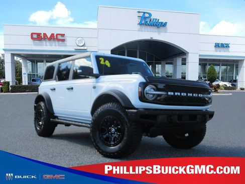 Used 2024 Ford Bronco Wildtrak image 1