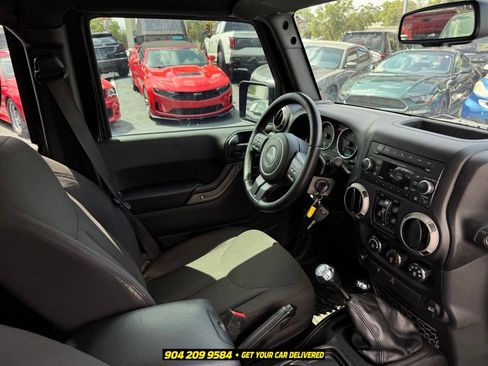 Used 2017 Jeep Wrangler Unlimited Sport w/ Quick Order Package 23S AWD/4WD image 34