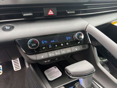 New 2026 Hyundai Elantra SEL Sport FWD image 15
