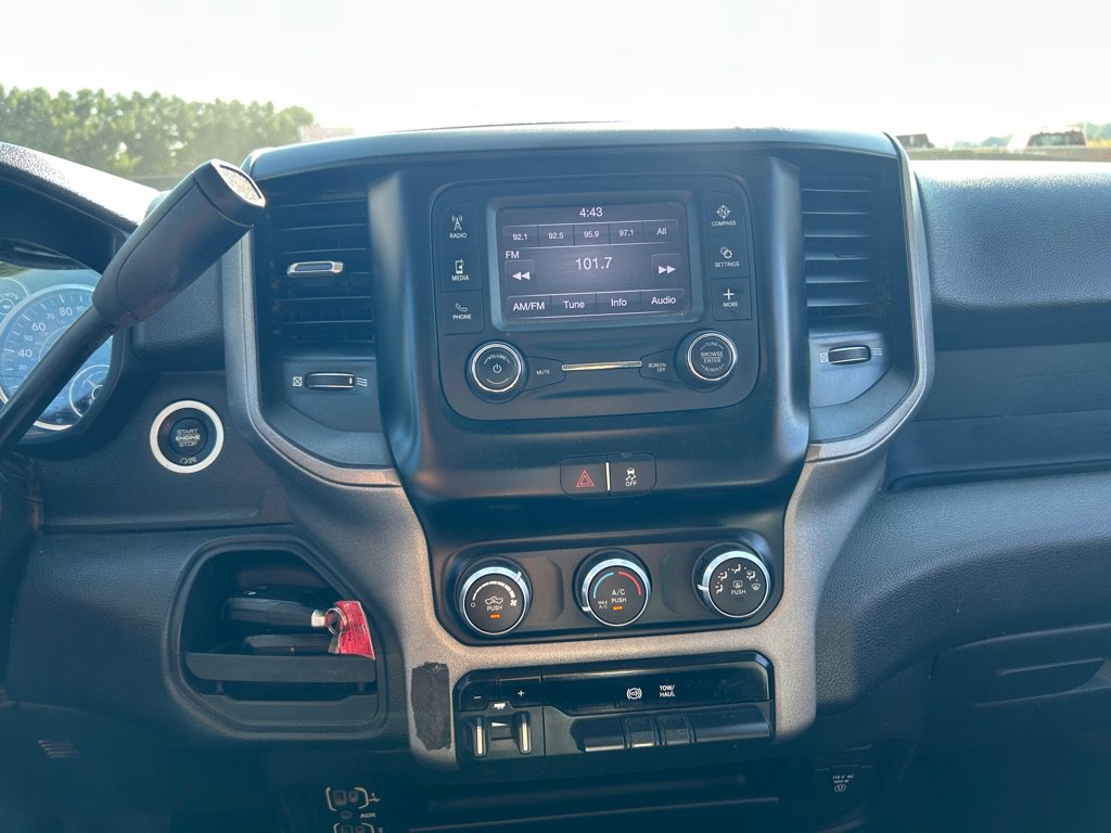 Used 2020 RAM 2500 Tradesman w/ Chrome Appearance Group AWD/4WD image 18