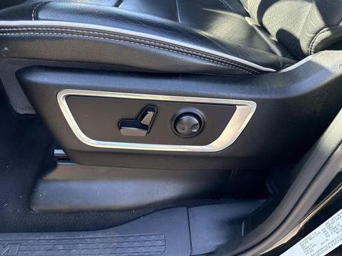 Used 2025 RAM 1500 Laramie AWD/4WD image 25