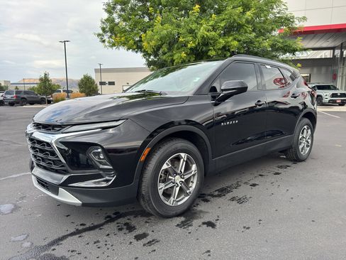 Used 2024 Chevrolet Blazer LT w/ Convenience Package AWD/4WD image 5