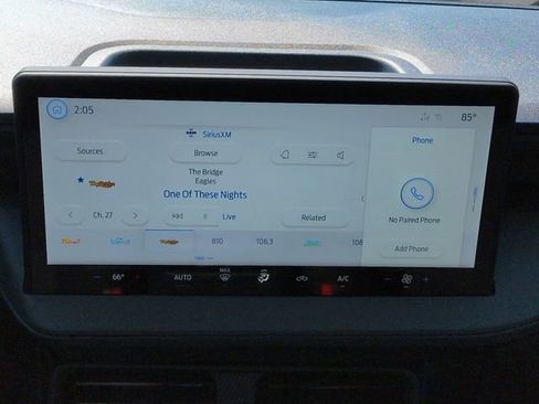 New 2025 Ford Maverick XL image 18