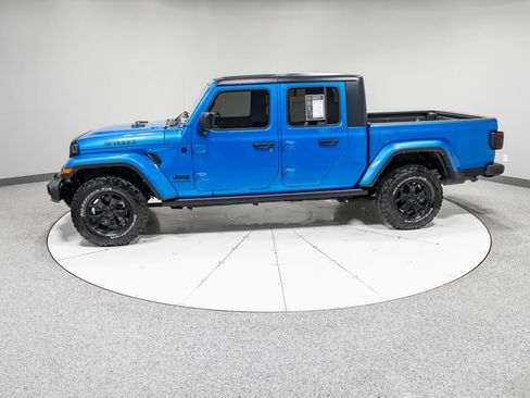 Used 2021 Jeep Gladiator Sport AWD/4WD image 37