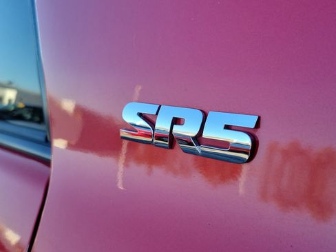 Used 2020 Toyota 4Runner SR5 Premium image 9