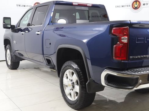 Used 2021 Chevrolet Silverado 2500 LTZ w/ LTZ Texas Edition AWD/4WD image 22