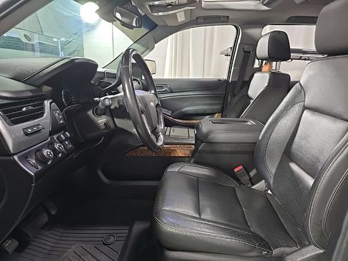 Used 2019 Chevrolet Tahoe Premier AWD/4WD image 19